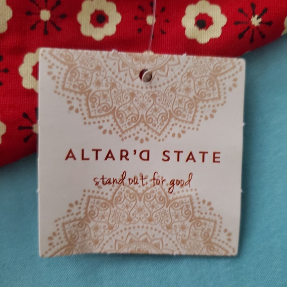 NWT Altar'd State Beware of Wiggle Butts Dog Cat Pet Bandana Red - Picture 7 of 9